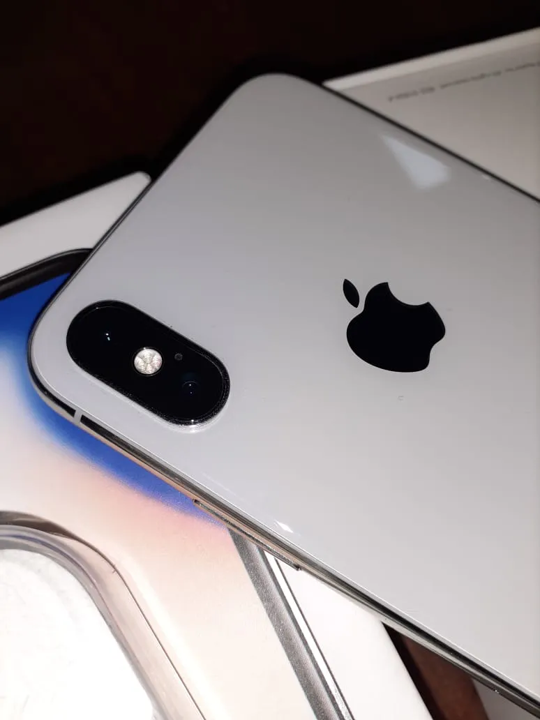 IPhone X 256GB - ad image 1